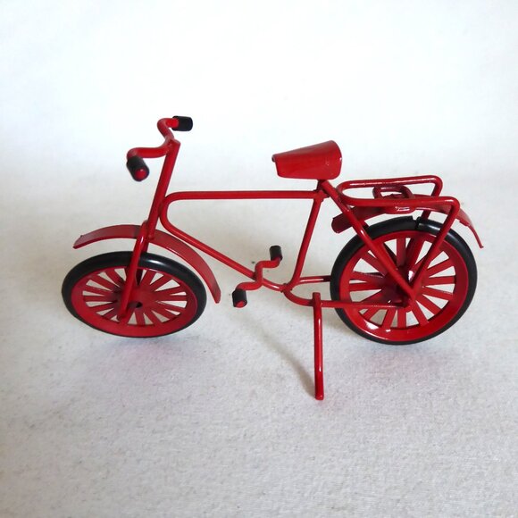 NEW FAIRY GARDEN VILLAGE MINIATURE WOOD FENCE BIRD BATH BICYCLE LOT - Picture 4 of 11